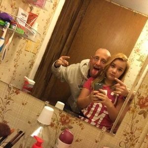 Meet your Posher, Troy